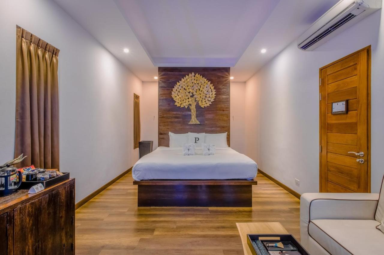 The Privilege Hotel Ezra Beach Club Bang Rak Beach  Eksteriør bilde