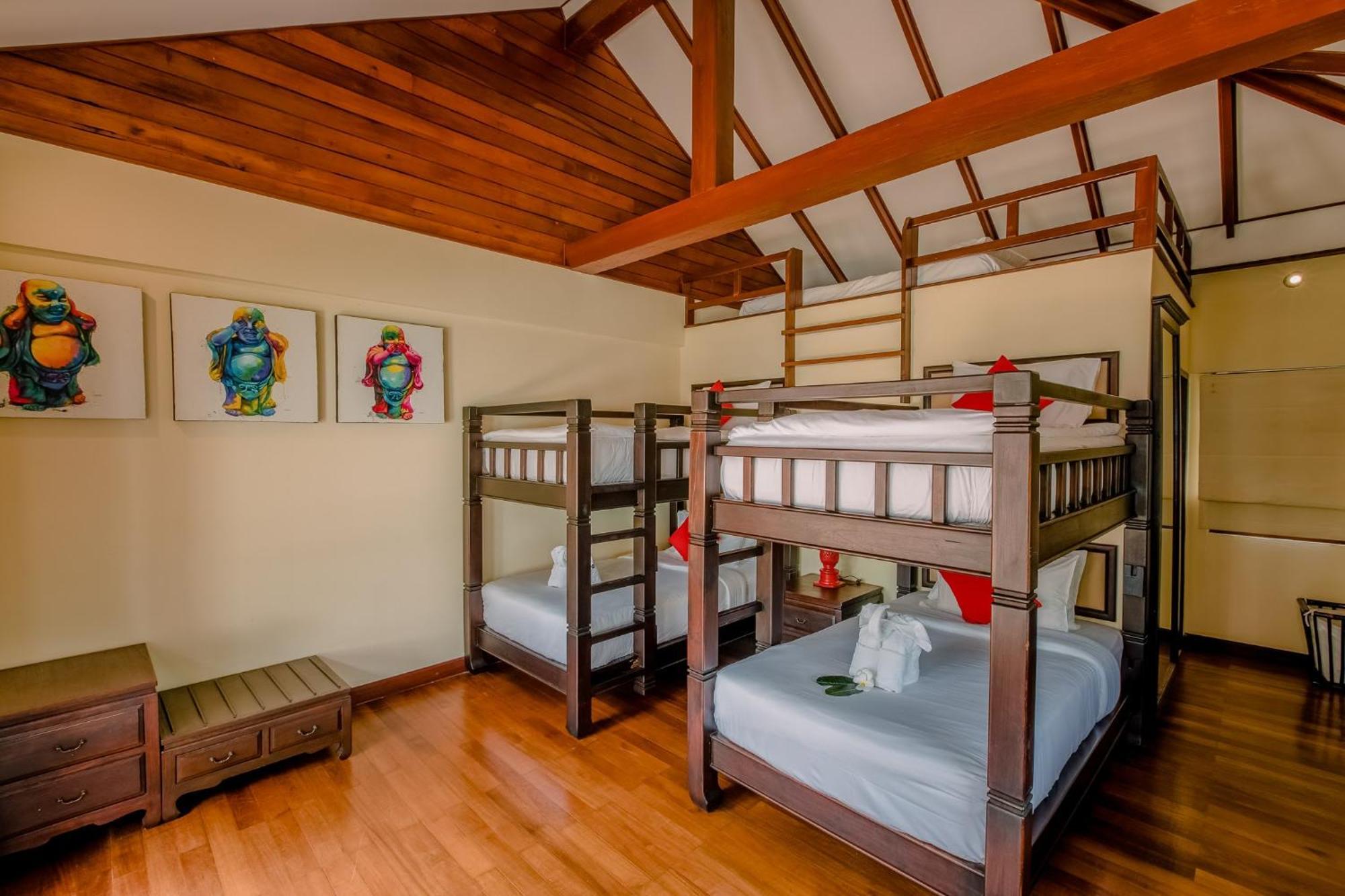 The Privilege Hotel Ezra Beach Club Bang Rak Beach  Eksteriør bilde