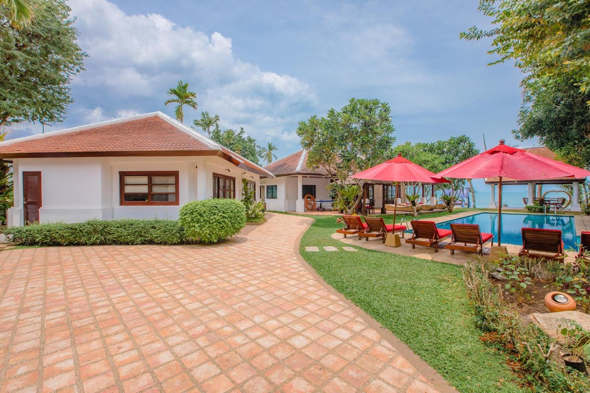 The Privilege Hotel Ezra Beach Club Bang Rak Beach  Eksteriør bilde